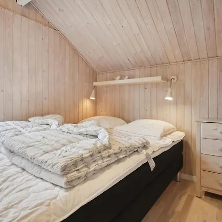 펜션 2 Bedroom Stunning In 하데르슬레우